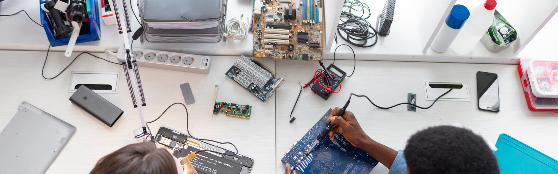 technicians-pic technicians-pic